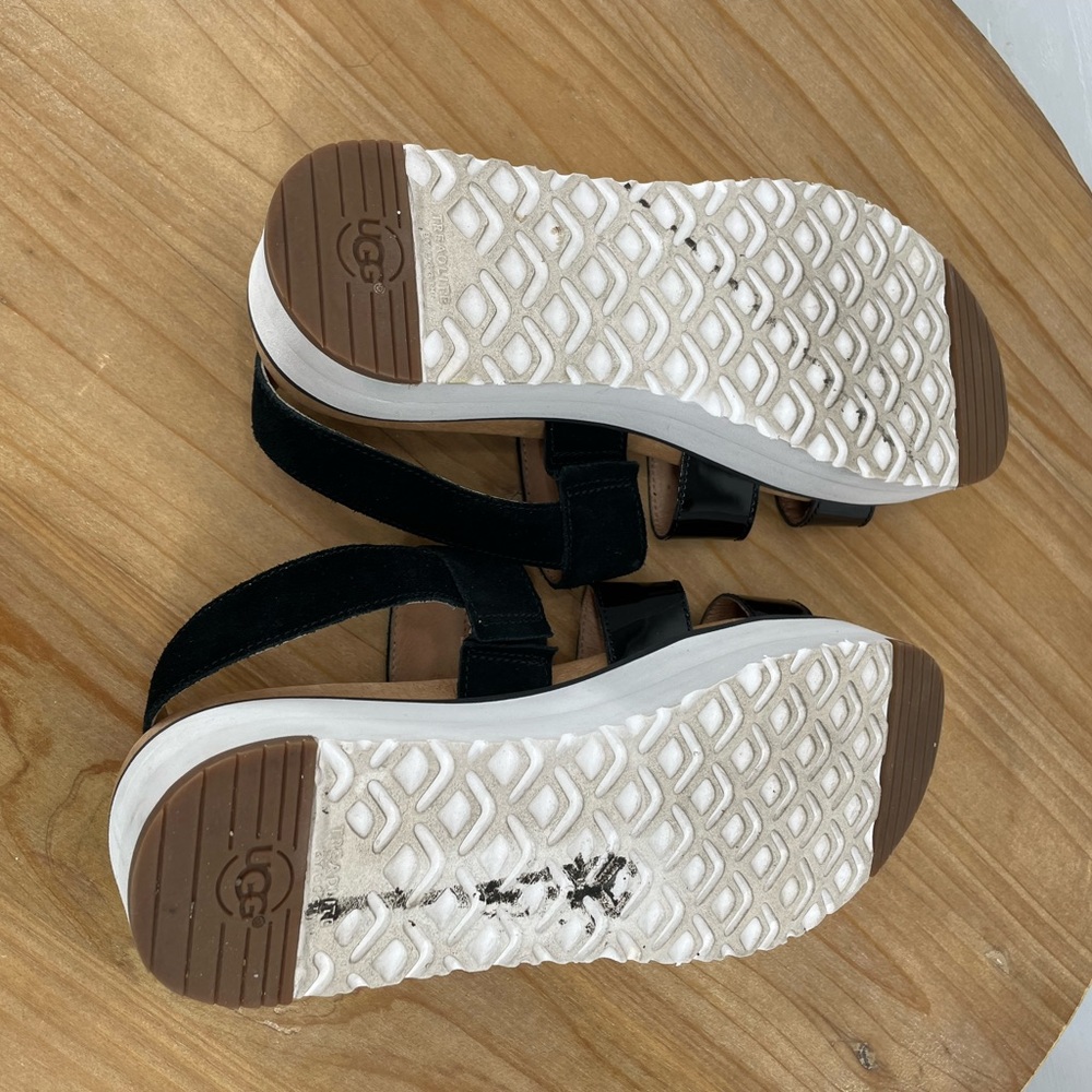 UGG Black and White Women's Sandals - Picture 11 of 12